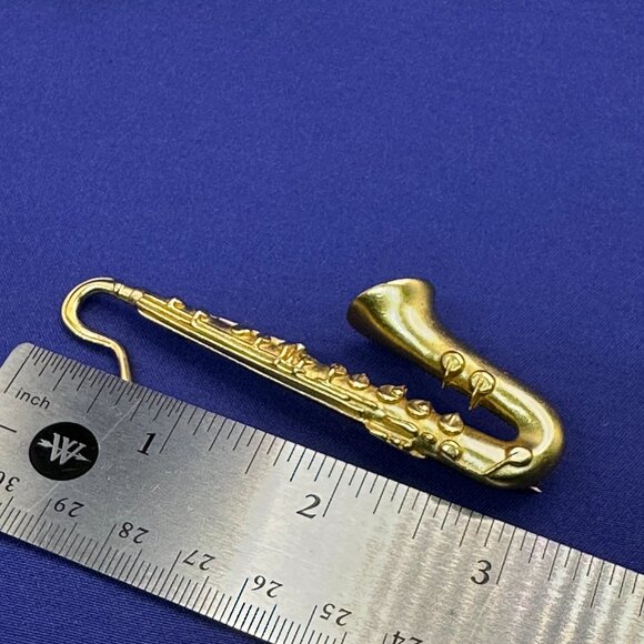 VTG Kenneth J. Lane Matte Gold-Tone Saxophone Brooch - Picture 11 of 11